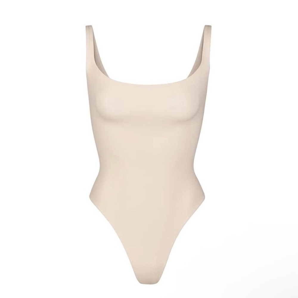 SKIMS “Fits Everybody Square Neck Bodysuit”